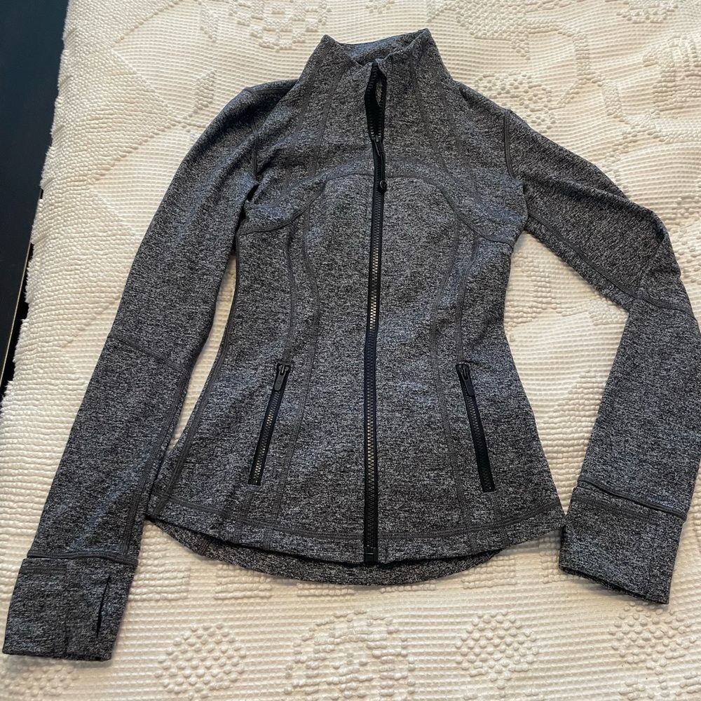 Lululemon heathered black Define jacket in size 2
